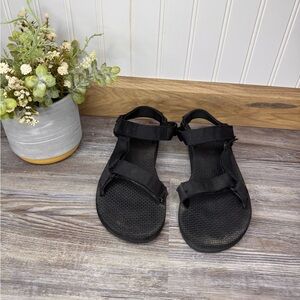 Teva Womens Black Adjustable Strap Sandals Velcro Walking Nature Outdoors Size 6